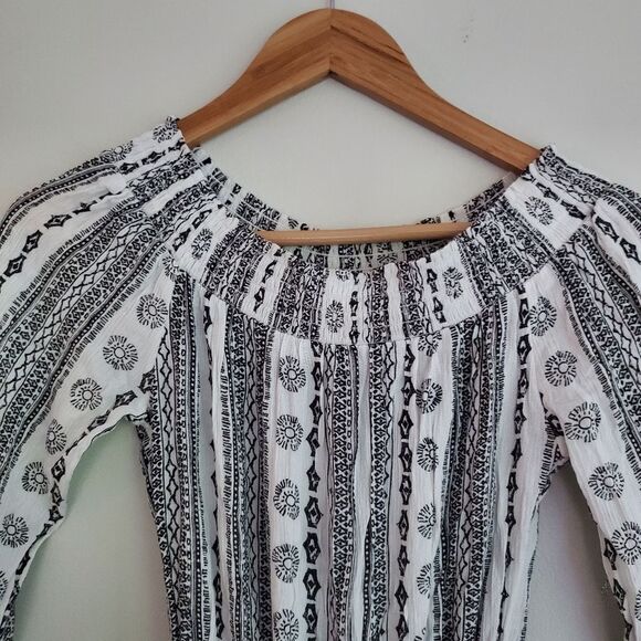 Abercrombie and Fitch black and white tribal romper size XS - Picture 5 of 9